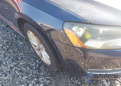 2013 Volkswagen Passat Sel z USA, uszkodzony, nr VIN 1VWCH7A34DC015660